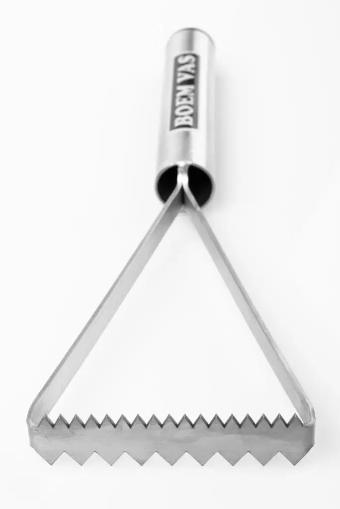 Boemvas Fish Scaler – Stainless Steel 2 Boemvas Fish Scaler – Stainless Steel - Image 2